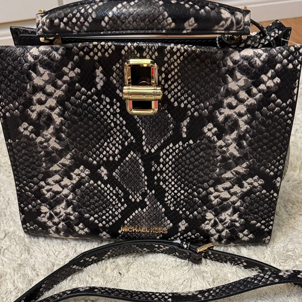 NWOT Michael Kors Penelope Top Handle Satchel